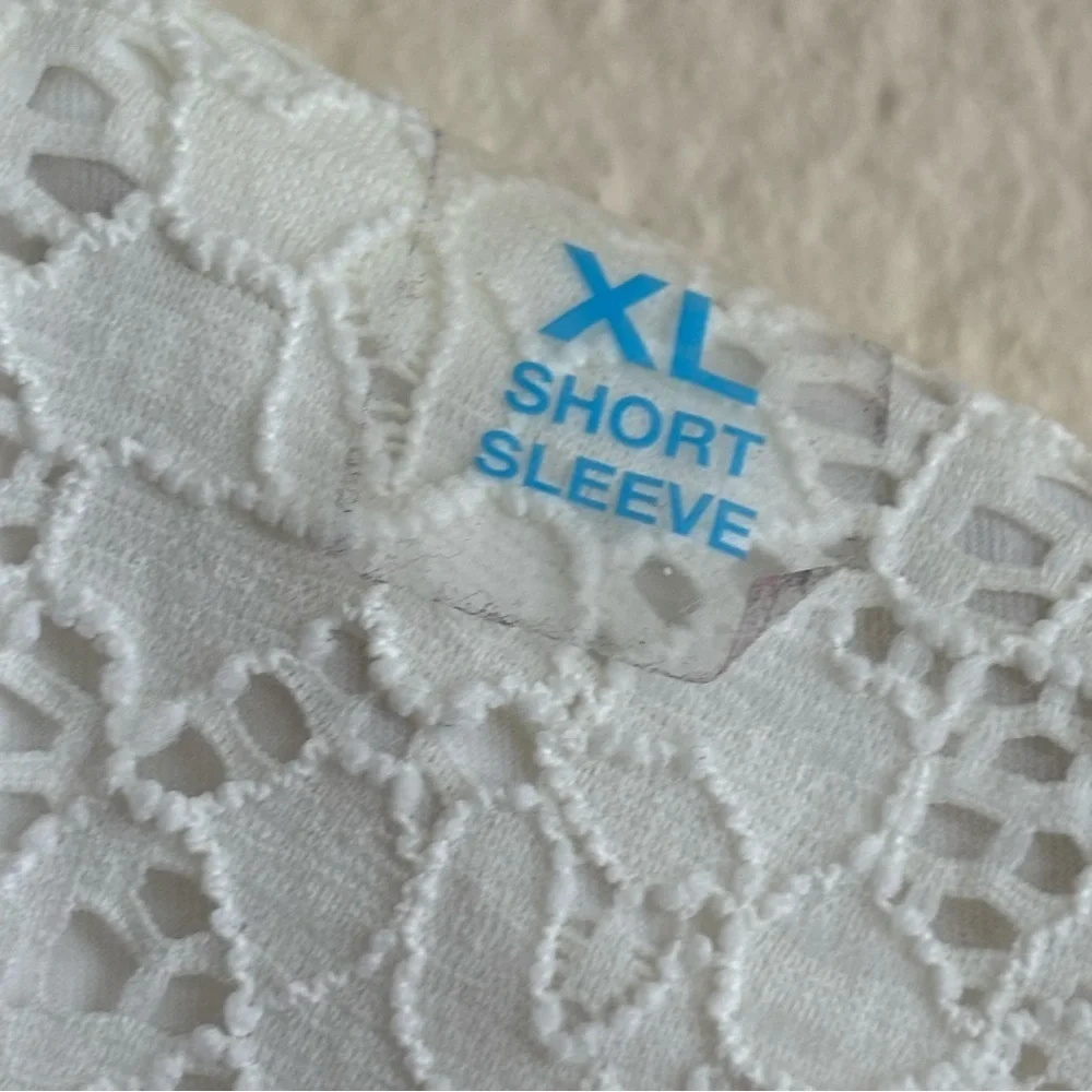 The Children's Place White Cropped Sweater with Short Sleeves